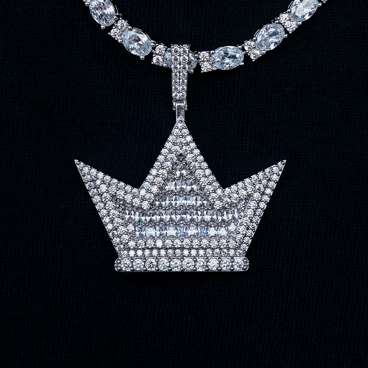 GLD Crown Pendant