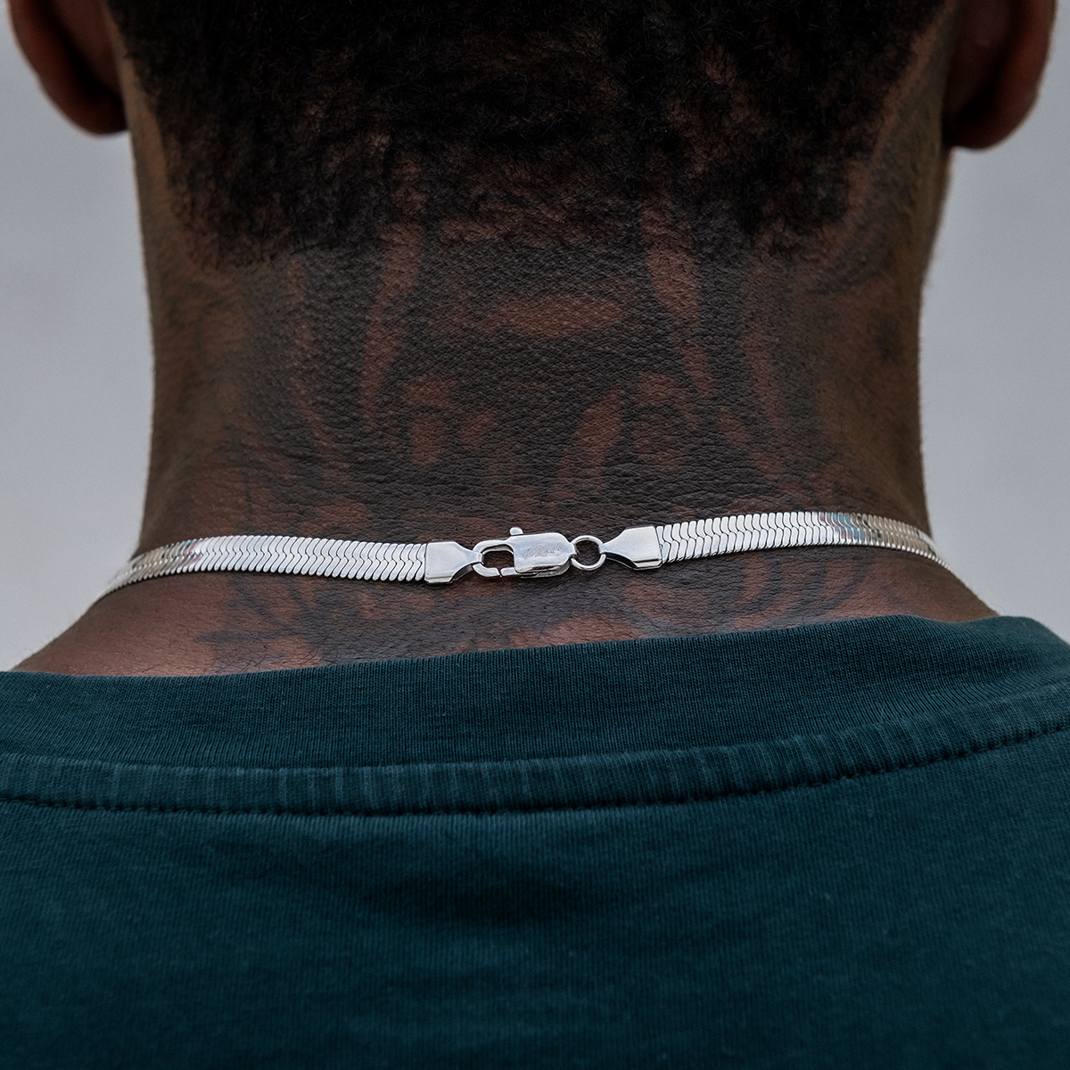 Herringbone Chain in White Gold- 6mm