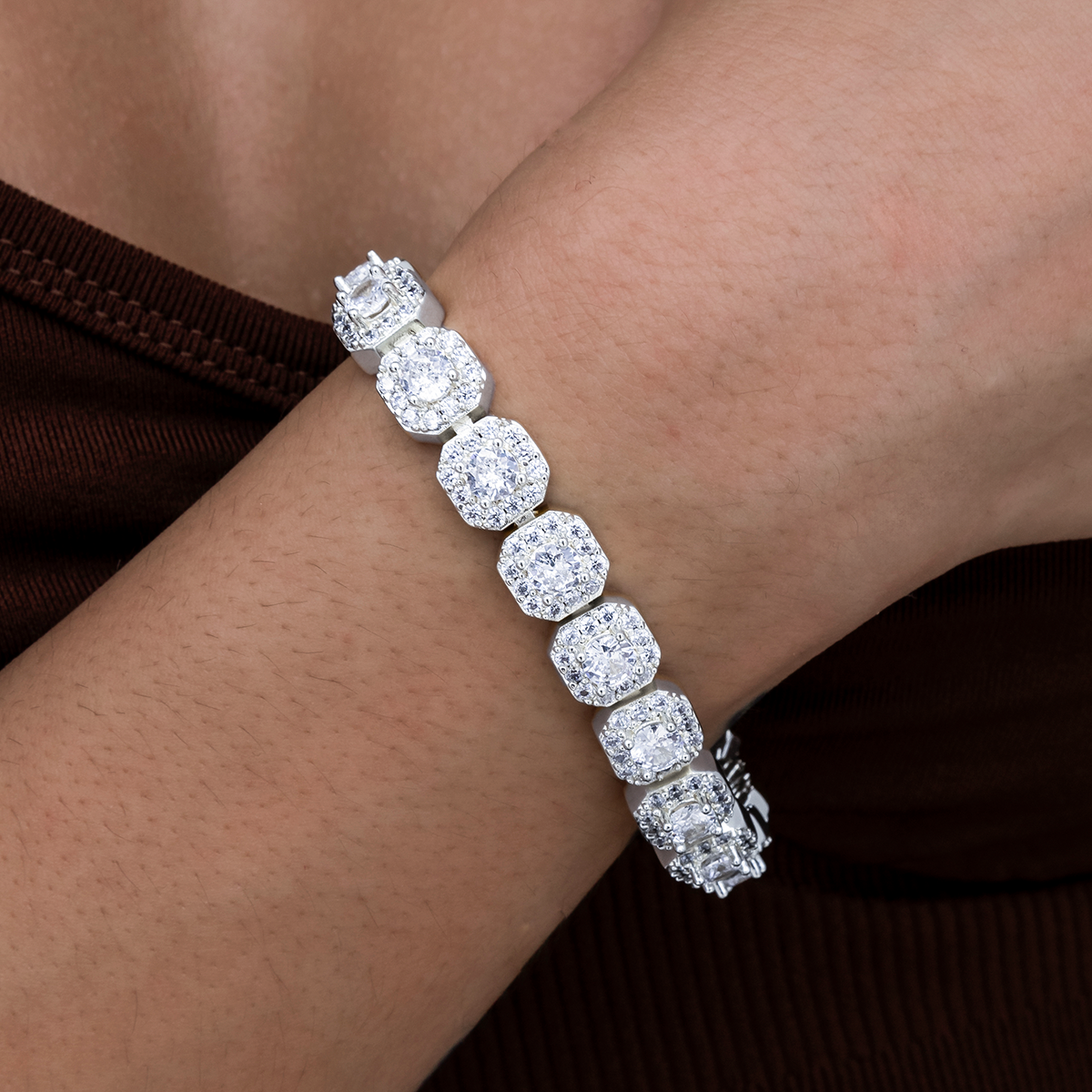 Clustered Tennis Bracelet in White Gold- 8.5mm