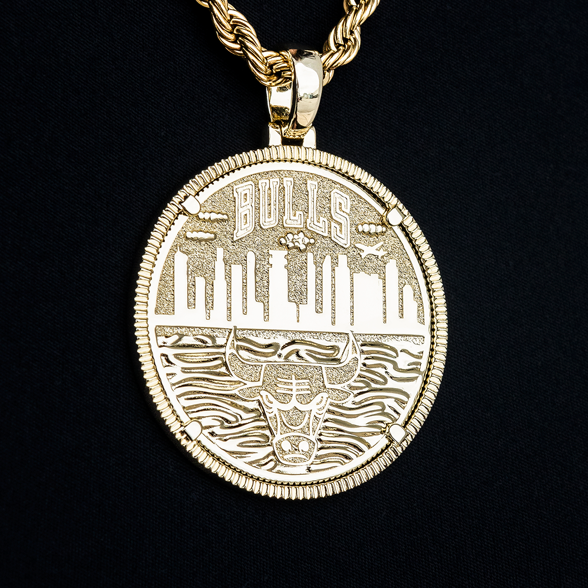 Chicago Bulls Official NBA Coin Pendant