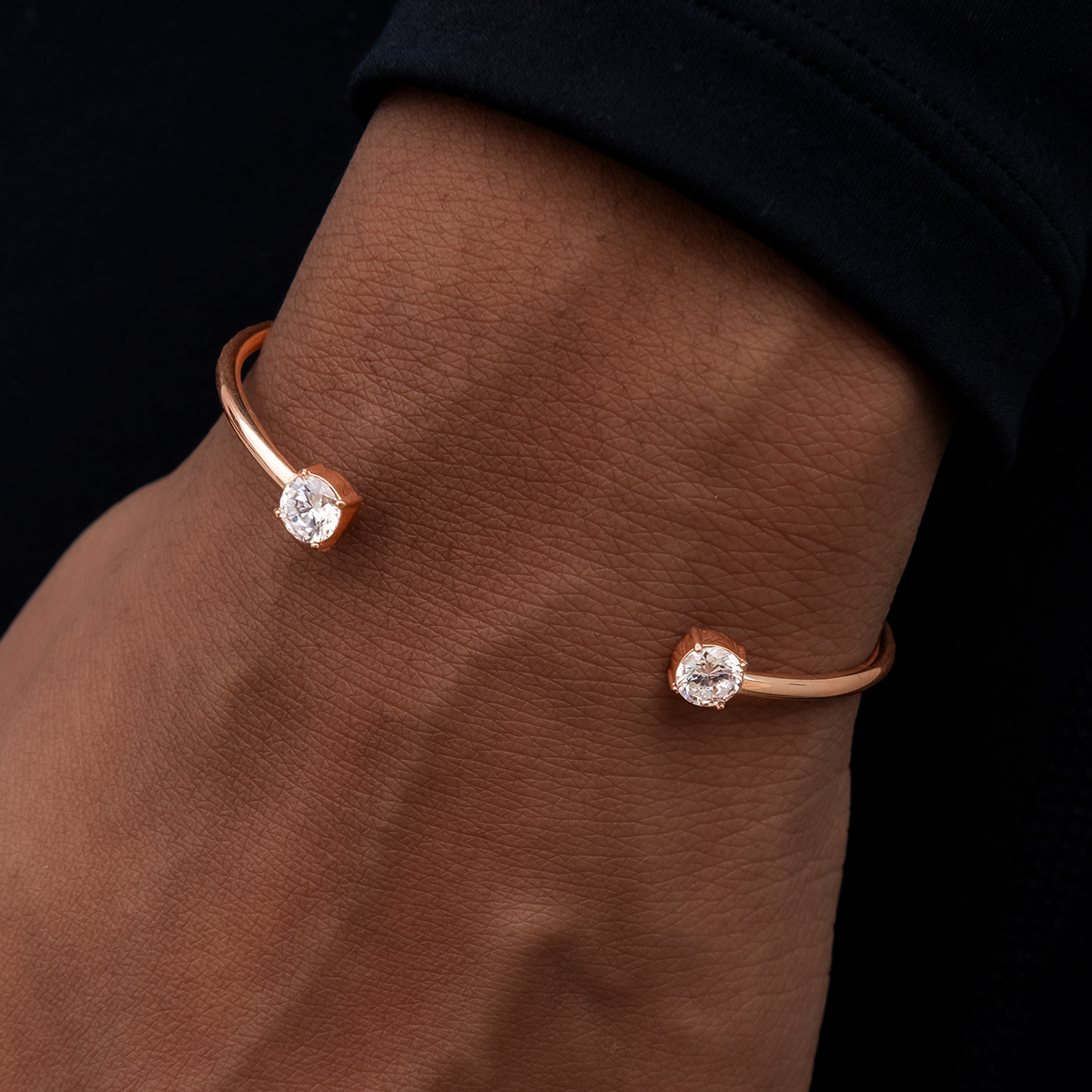 Open-Cuff Bracelet with Round Cut Stones in Rose Gold