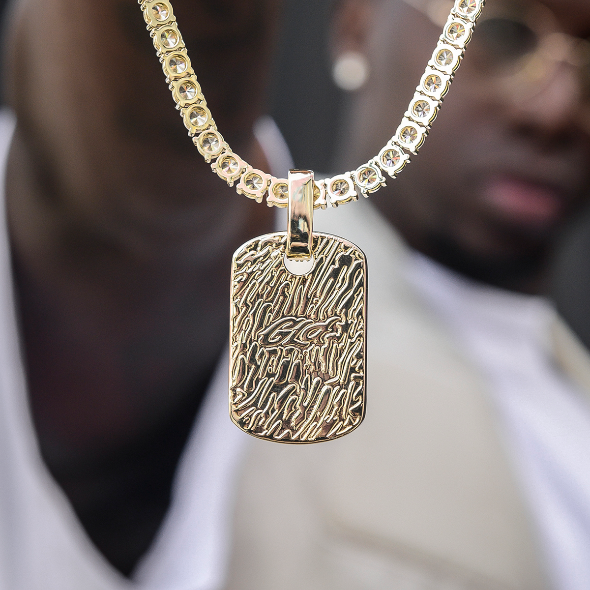 Baguette Dog Tag Pendant in Yellow Gold