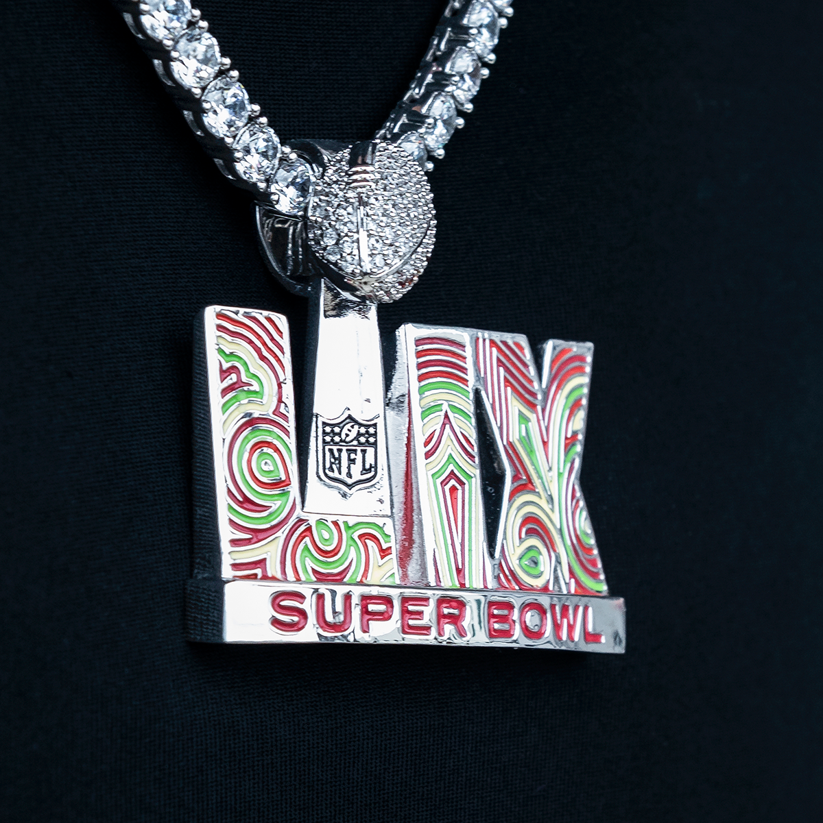 Super Bowl LIX Official NFL Logo Pendant in White Gold