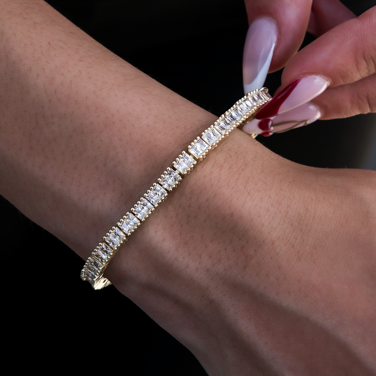 Diamond Baguette Tennis Bracelet in Yellow Gold- 3mm