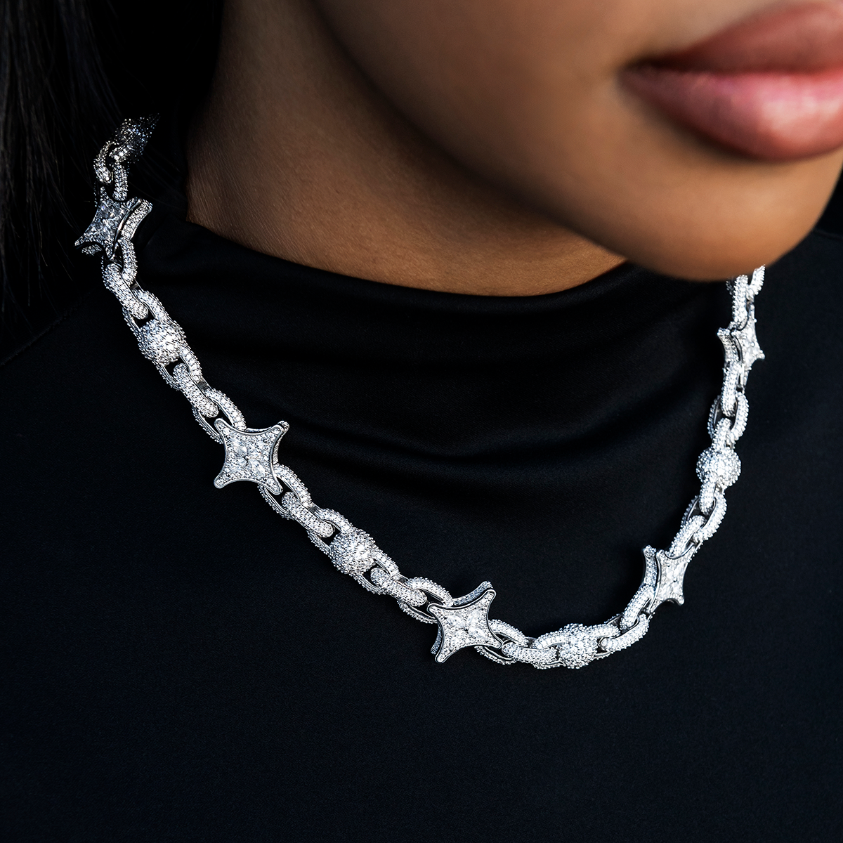 Diamond Ball Star Mariner Necklace in White Gold- 10mm