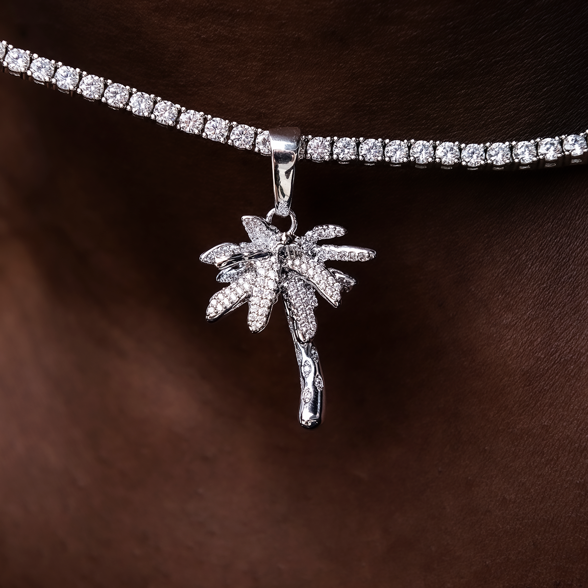 Iced Palm Tree in White Gold