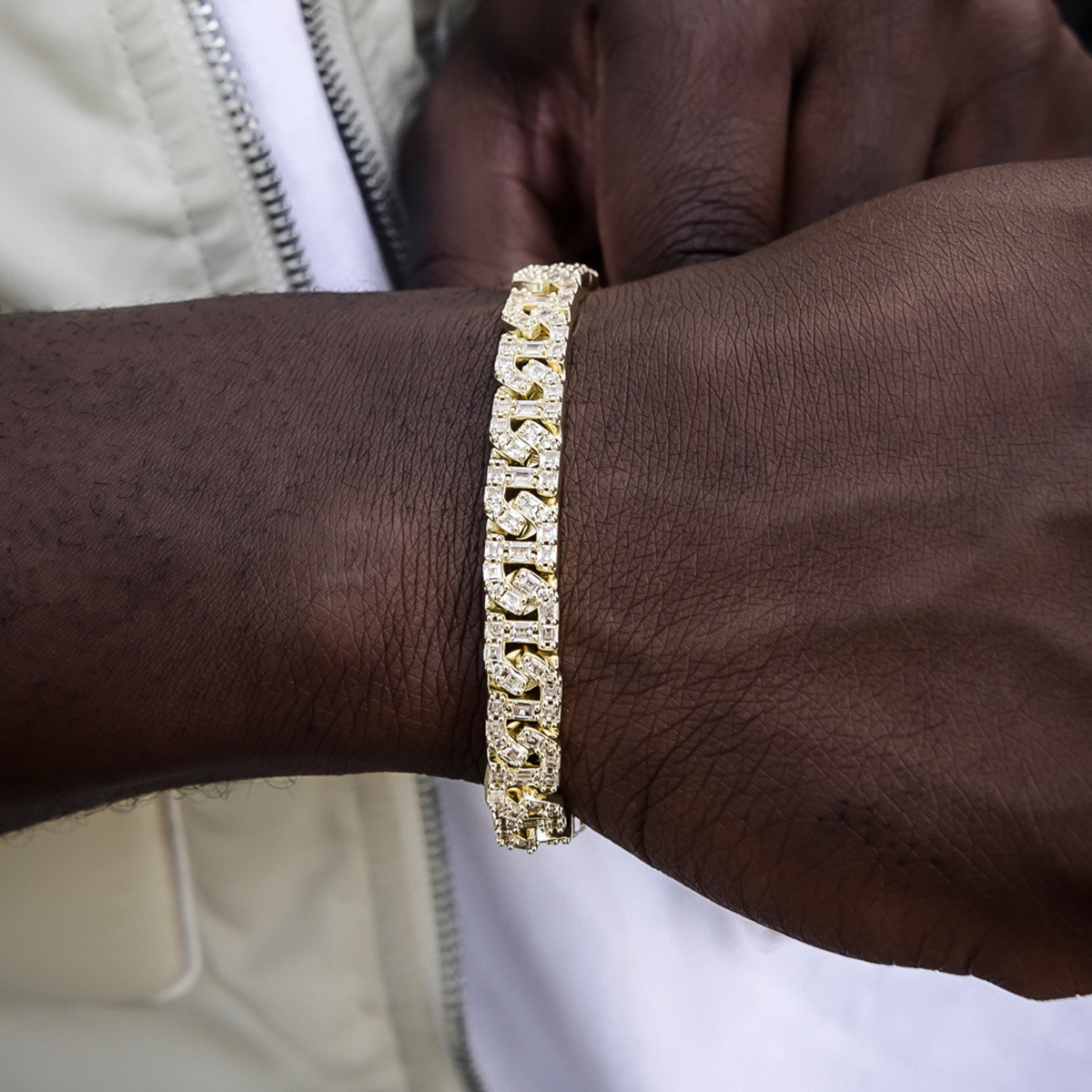 Baguette Chain Link Bracelet in Yellow Gold