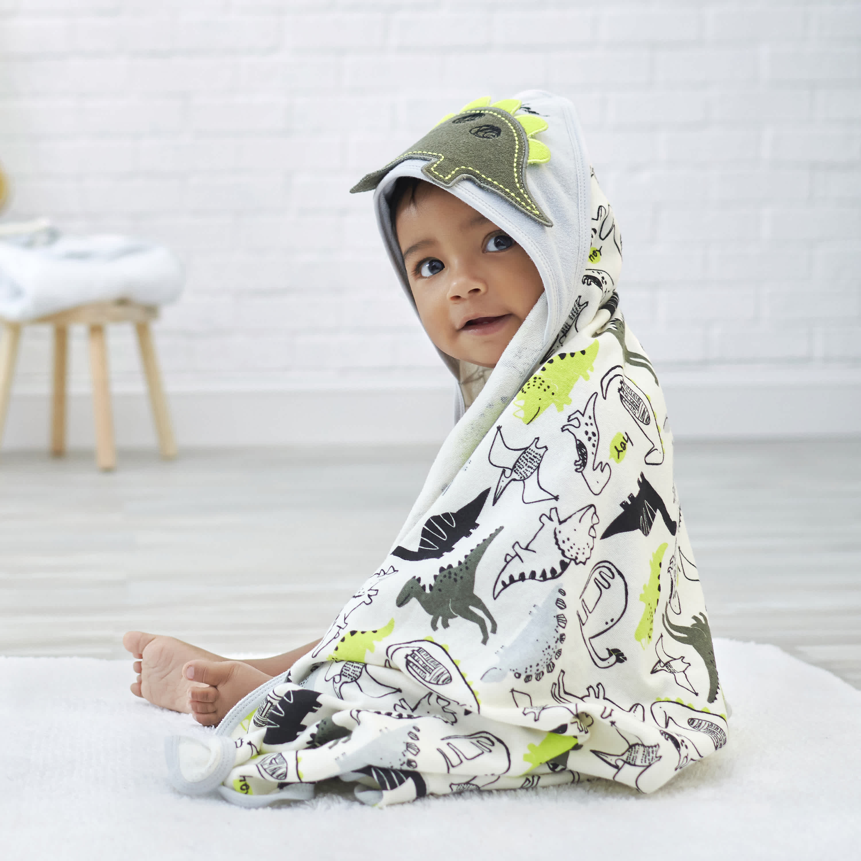 4-Piece Baby Boys Dinosaur Hooded Towel & Washcloths Set