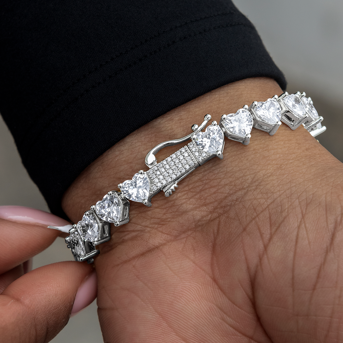 Heart Diamond Tennis Bracelet in White Gold- 6mm