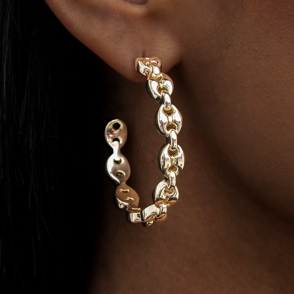 Valentina Hoop Earrings in Yellow Gold