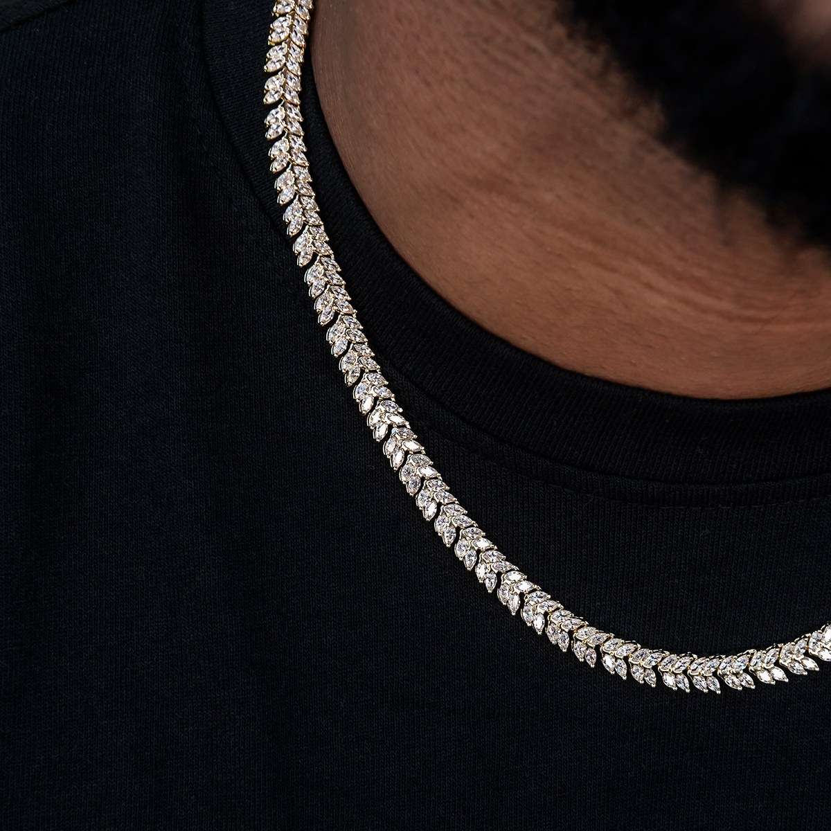 Iced Herringbone Chain in Yellow Gold- 7mm