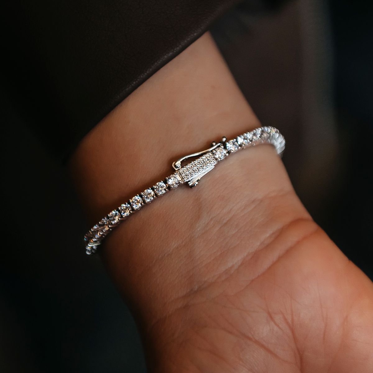 Heart Tennis Bracelet in White Gold