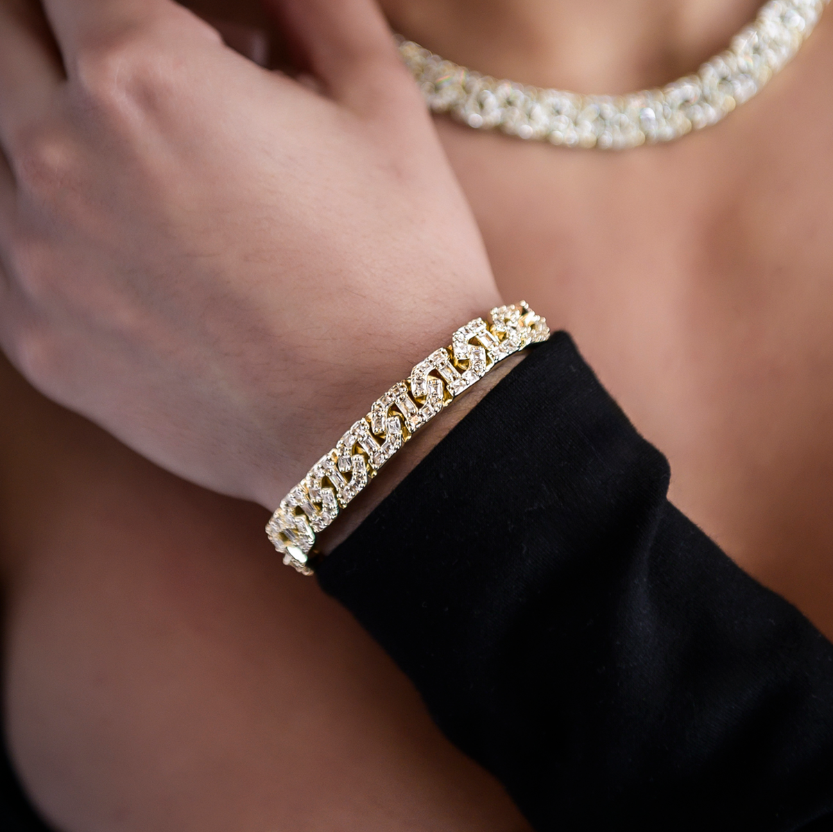 Baguette Chain Link Bracelet in Yellow Gold