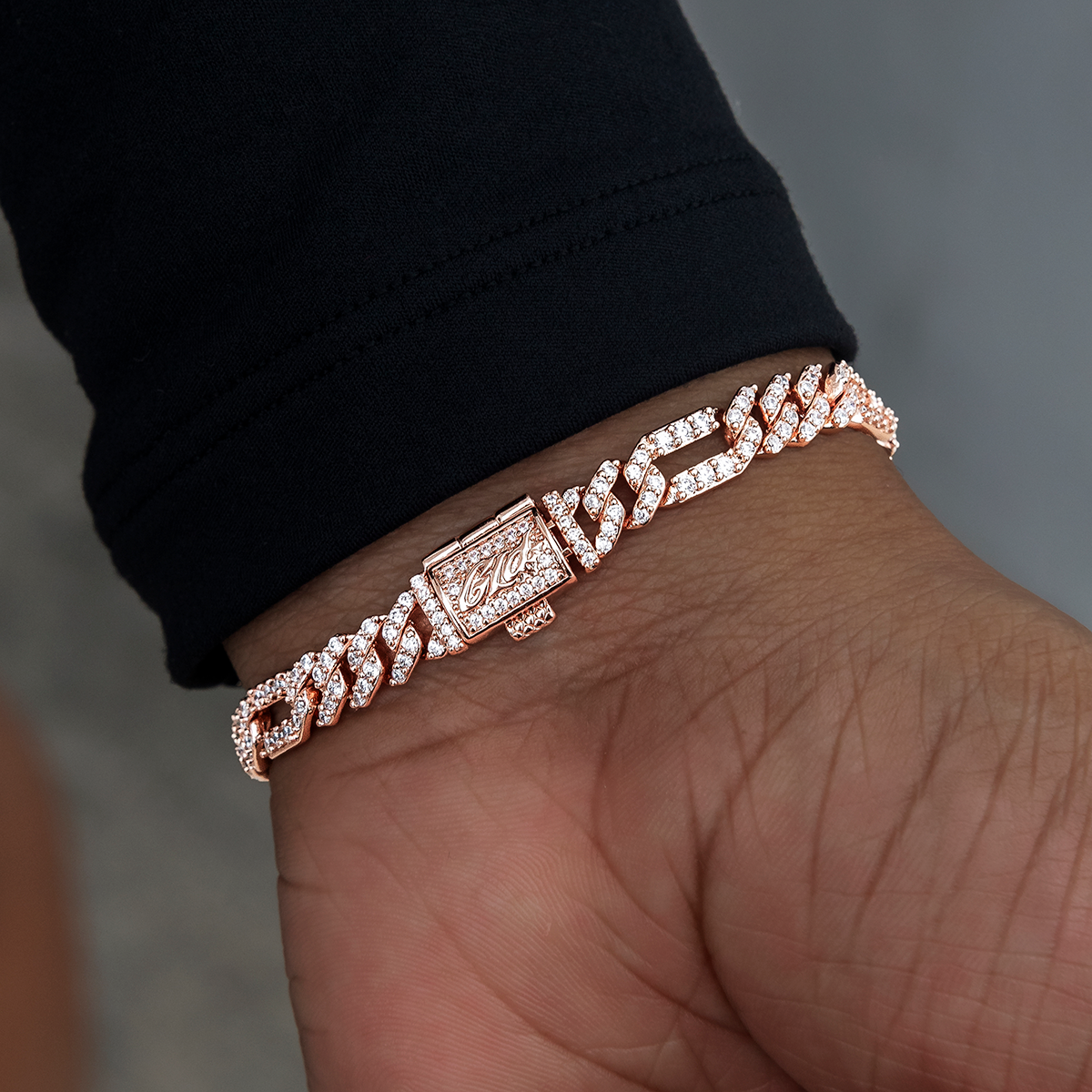 Diamond Figaro Bracelet in Rose Gold- 6mm