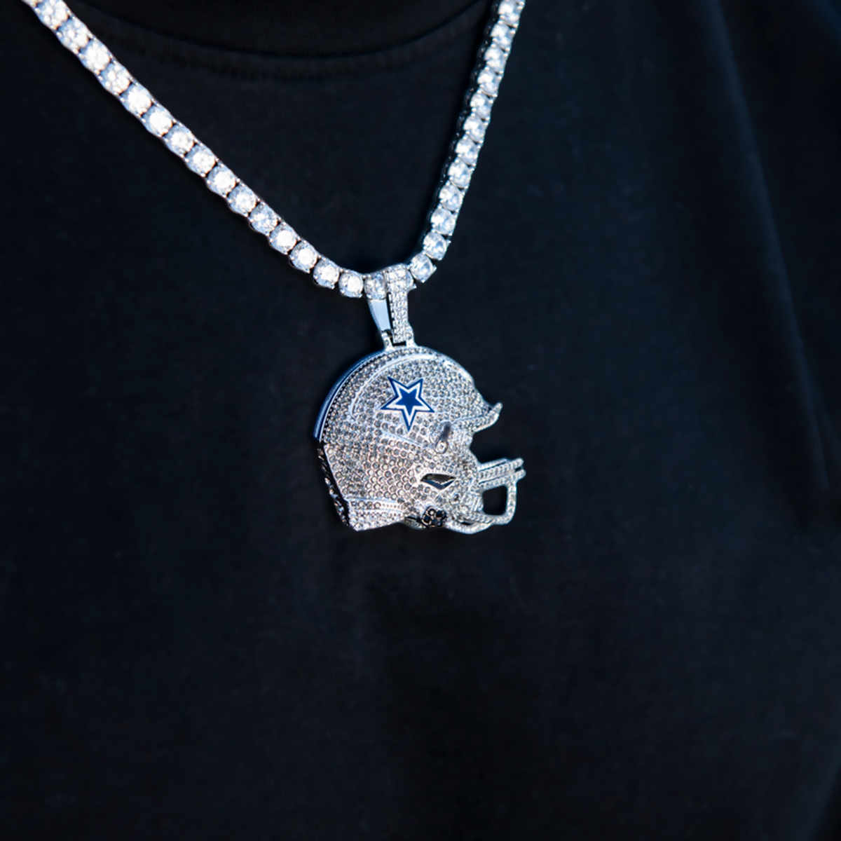 Official NFL 2025 Edition Dallas Cowboys Helmet Pendant