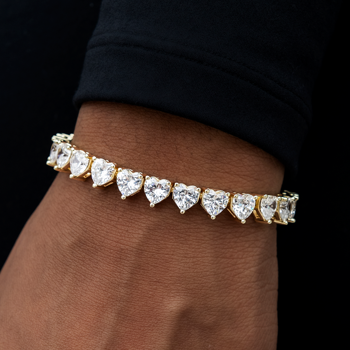 Heart Diamond Tennis Bracelet in Yellow Gold- 6mm