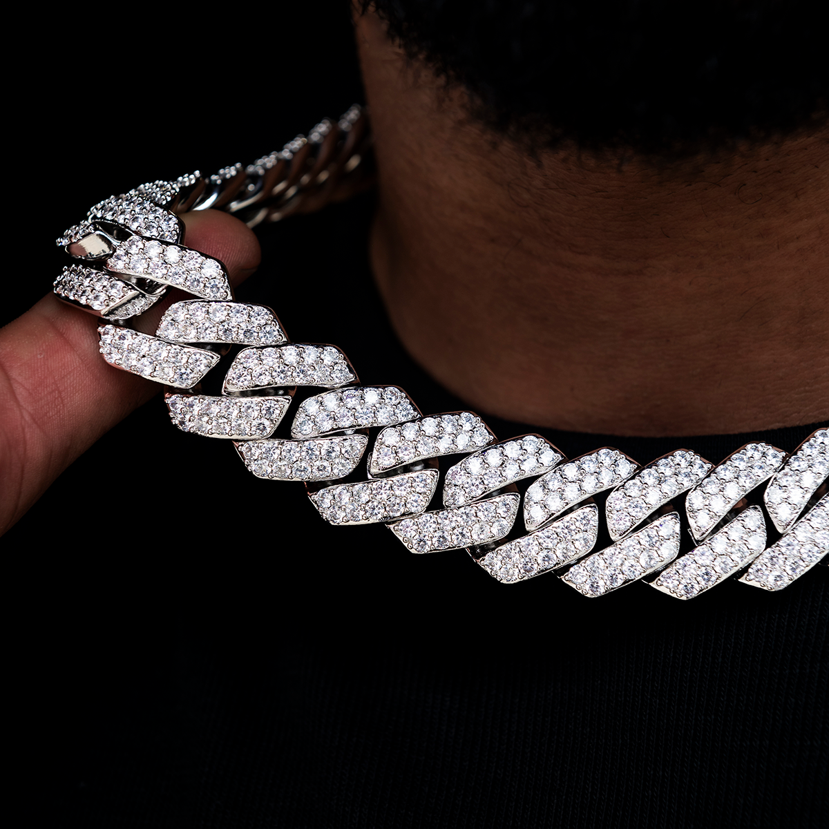 Diamond Prong Link Chain in White Gold - 25mm