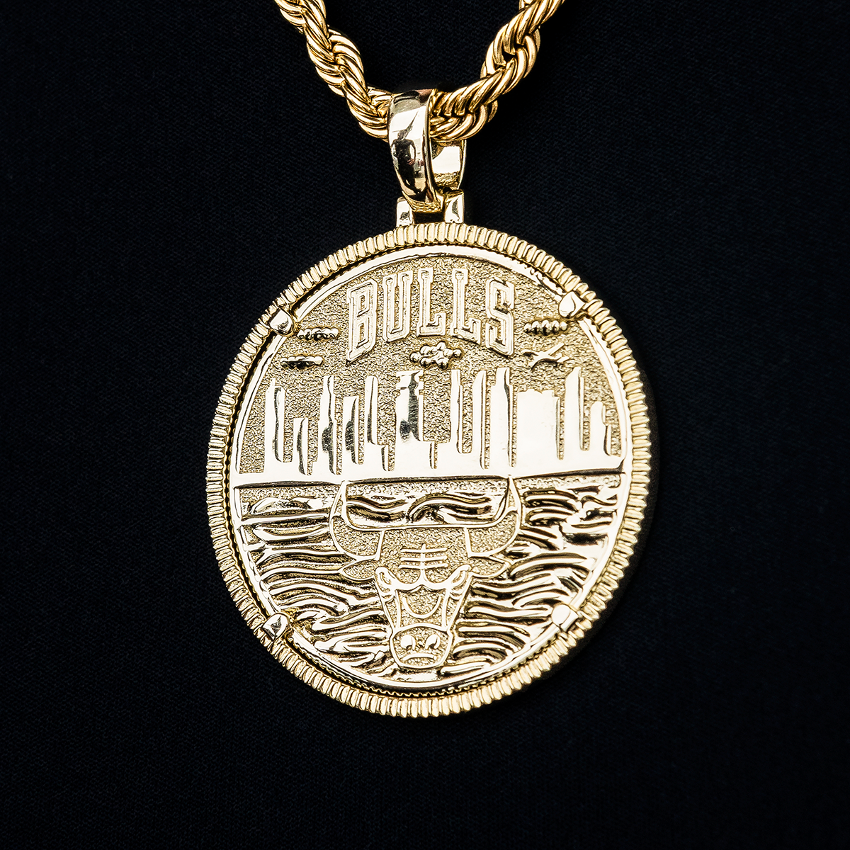 Chicago Bulls Official NBA Coin Pendant