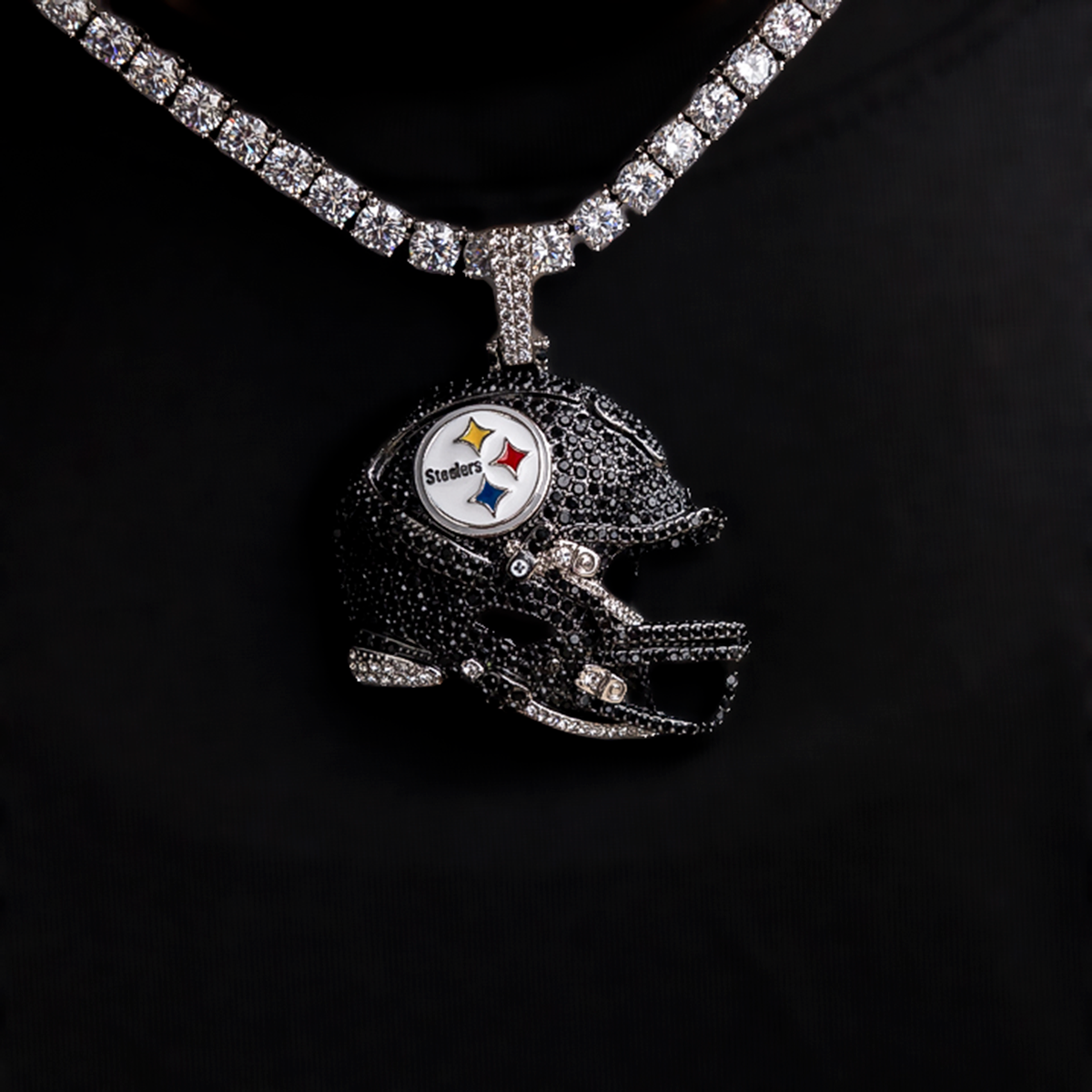 Official NFL 2025 Edition Pittsburgh Steelers Helmet Pendant