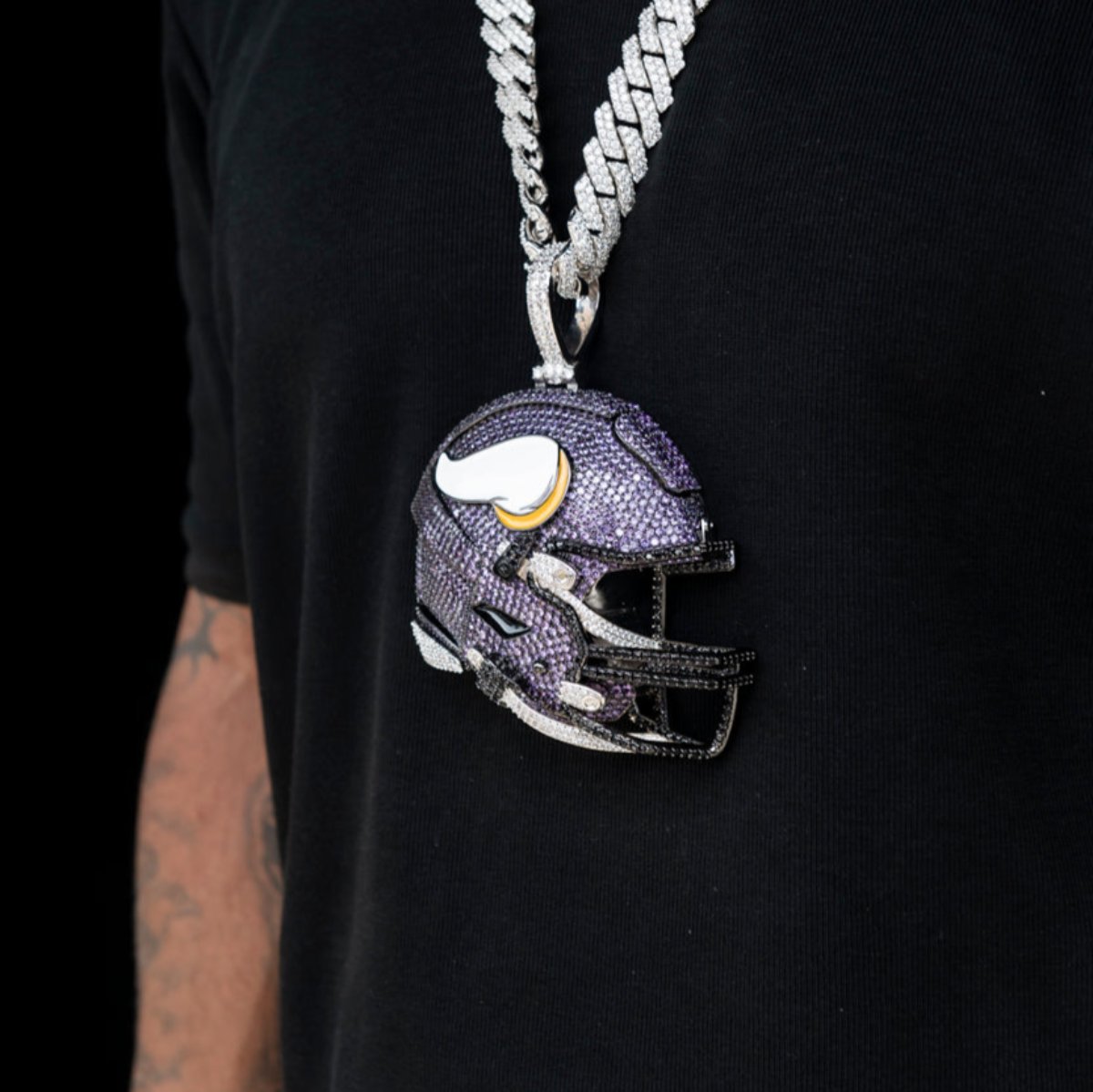 Giant Minnesota Vikings Official NFL Helmet Pendant