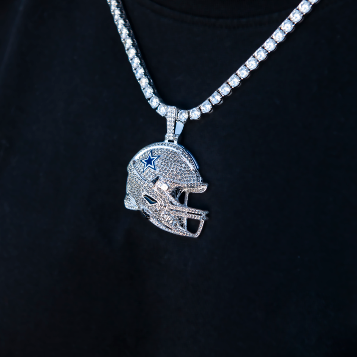 Official NFL 2025 Edition Dallas Cowboys Helmet Pendant