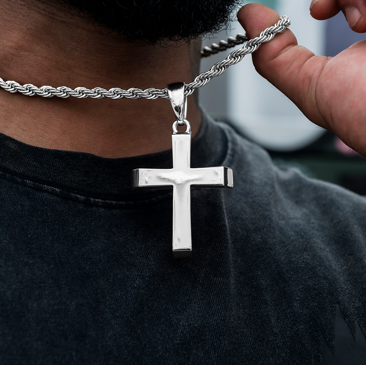 Large Simple Cross Pendant in White Gold