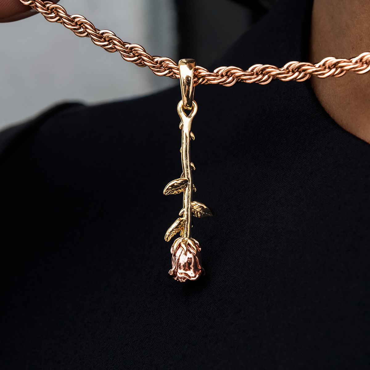 Hanging Rose Pendant in Rose Gold