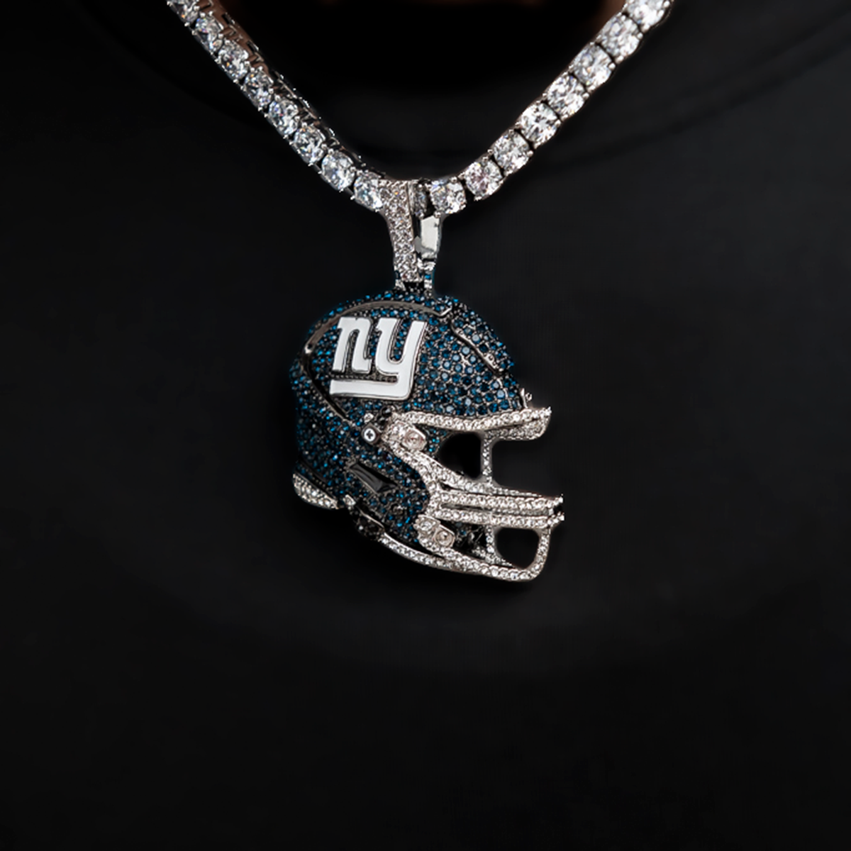 Official NFL 2025 Edition New York Giants Helmet Pendant