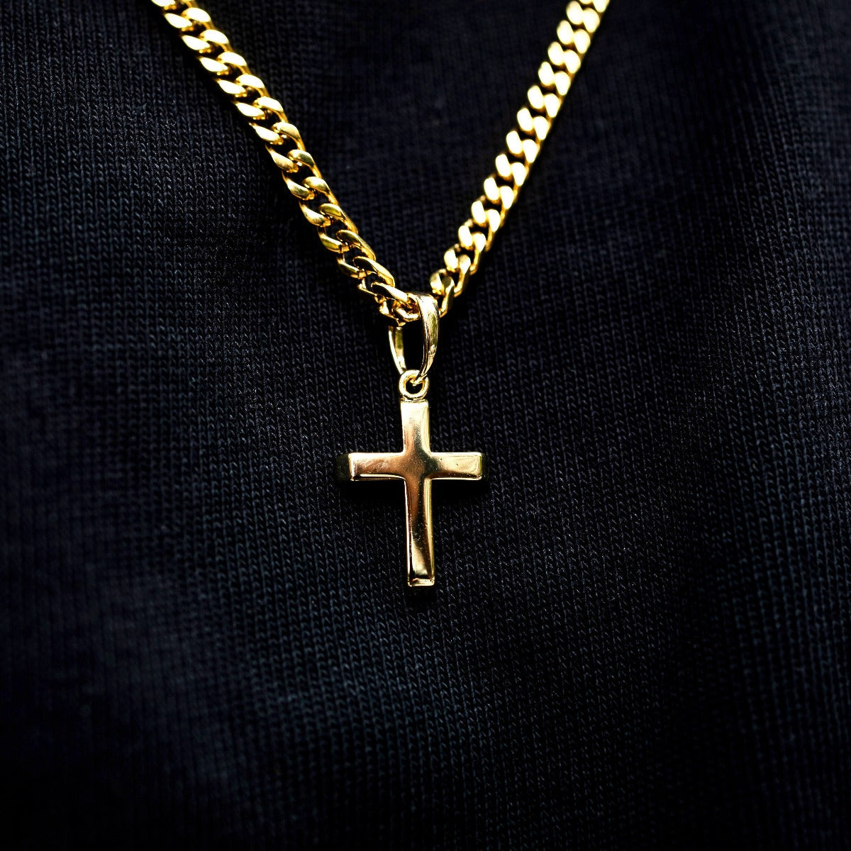 Micro Simple Cross Pendant in Yellow Gold