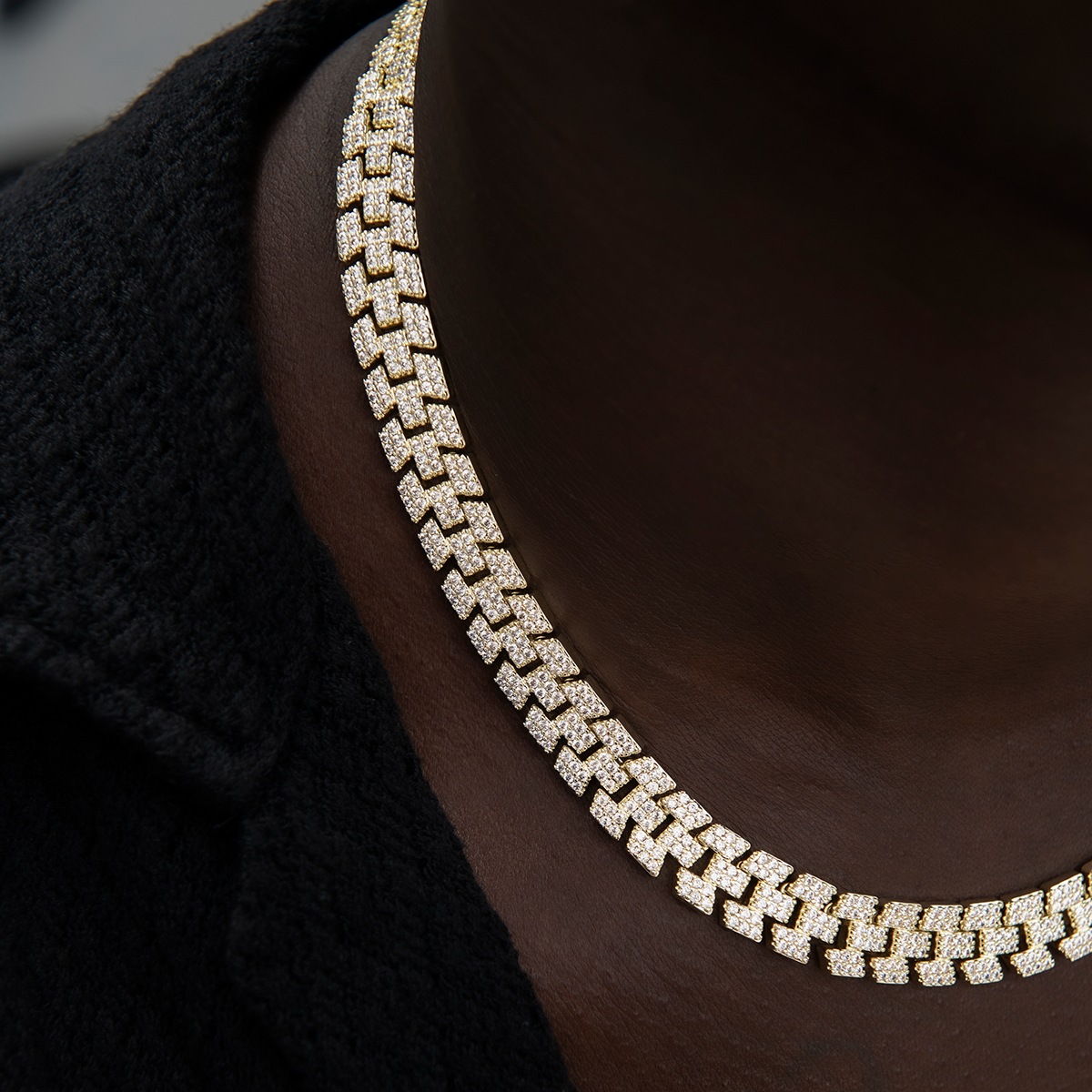 Diamond Spine Chain in Yellow Gold