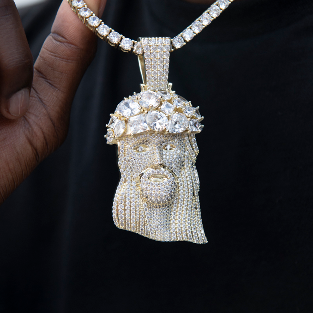 Large Diamond Portrait of Jesus Pendant in Yellow Gold