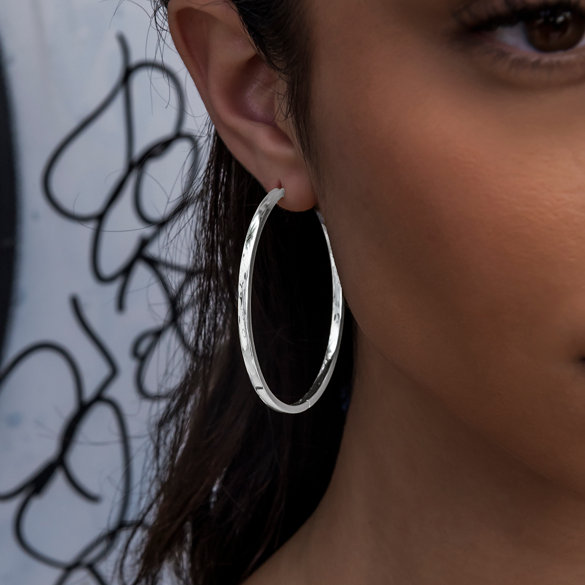 Polished Round Hoop Earrings in White Gold