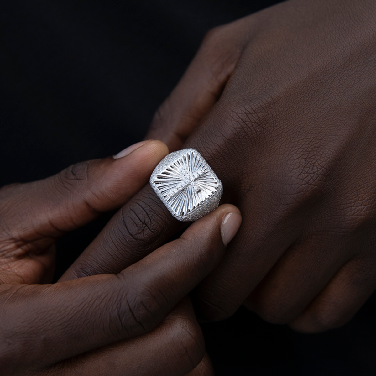 Textured Cross Signet Ring in White Gold Vermeil