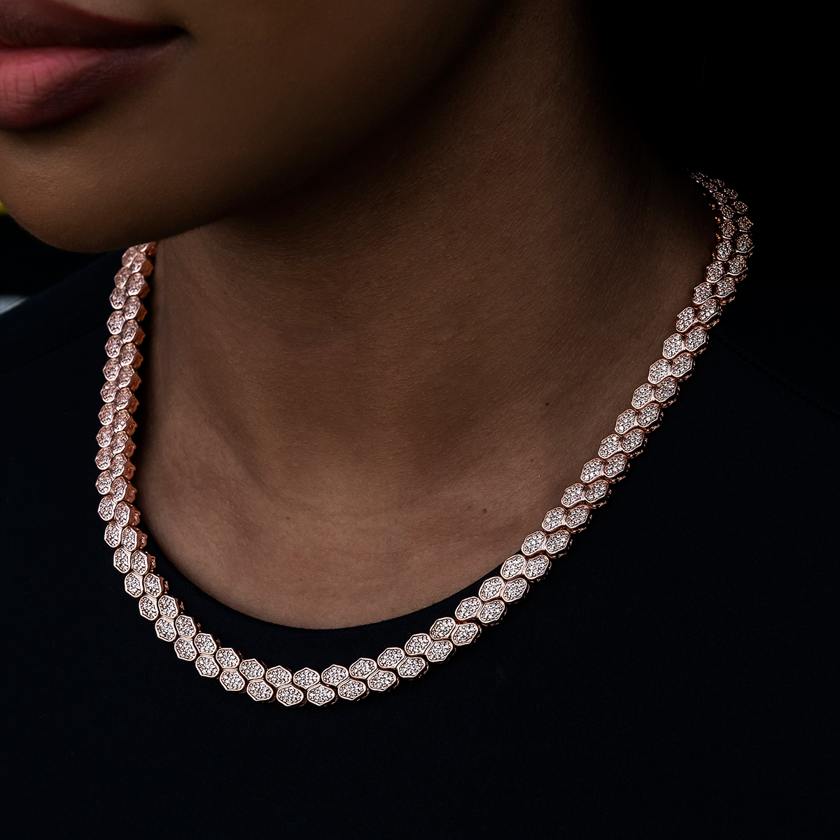 Diamond Pave Flat Reptile Necklace in Rose Gold-4mm