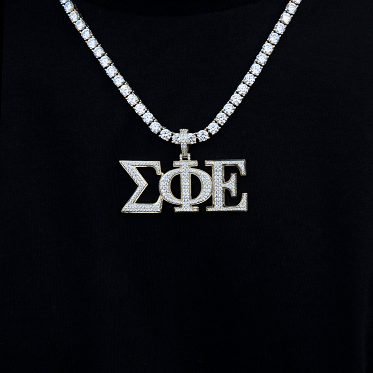 Sigma Phi Epsilon Fraternity Pendant in Yellow Gold