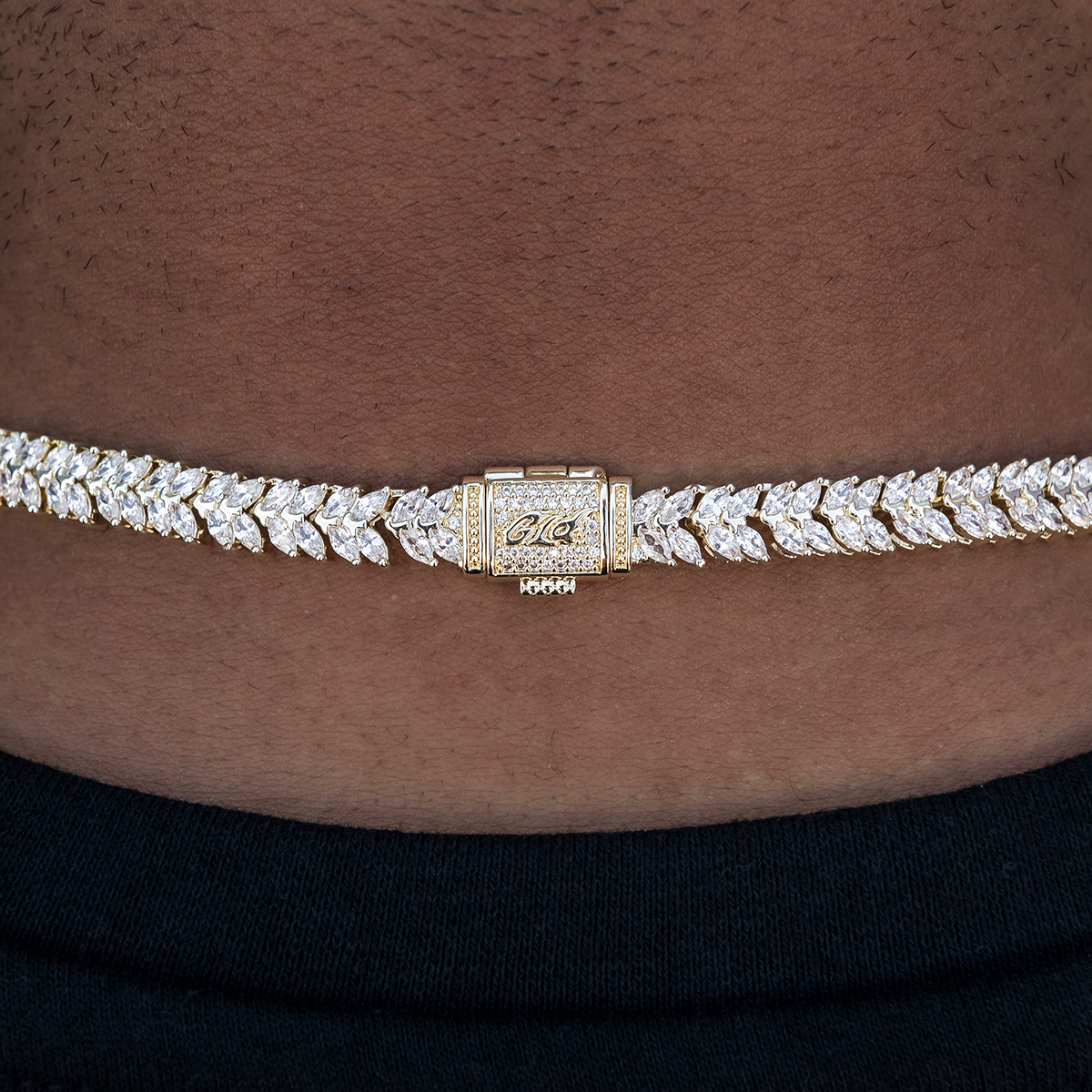 Iced Herringbone Chain in Yellow Gold- 7mm