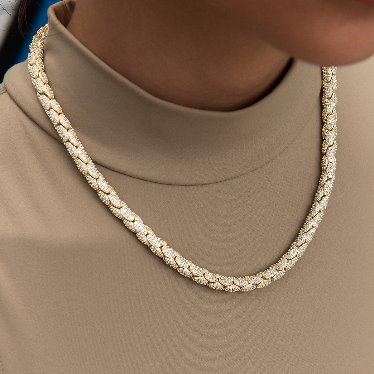 Diamond Pave Reptile Necklace in Yellow Gold-6mm