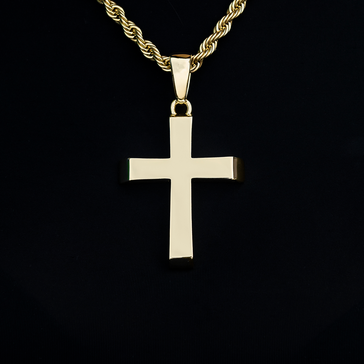 Large Simple Cross Pendant in Yellow Gold