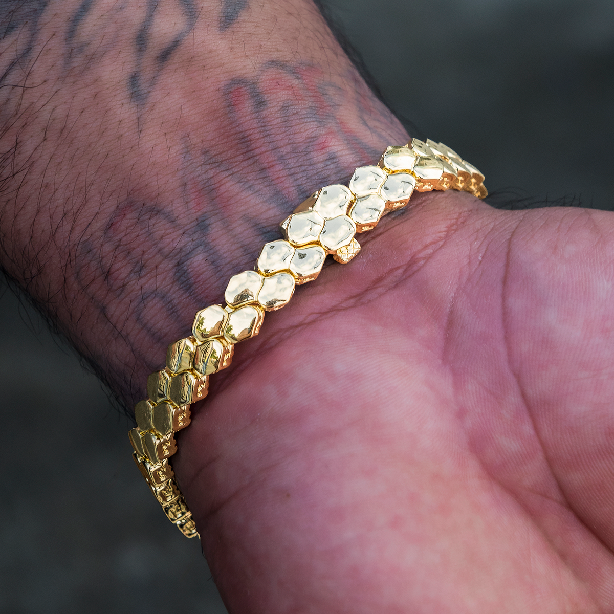 Flat Reptile Bracelet in Yellow Gold-4mm