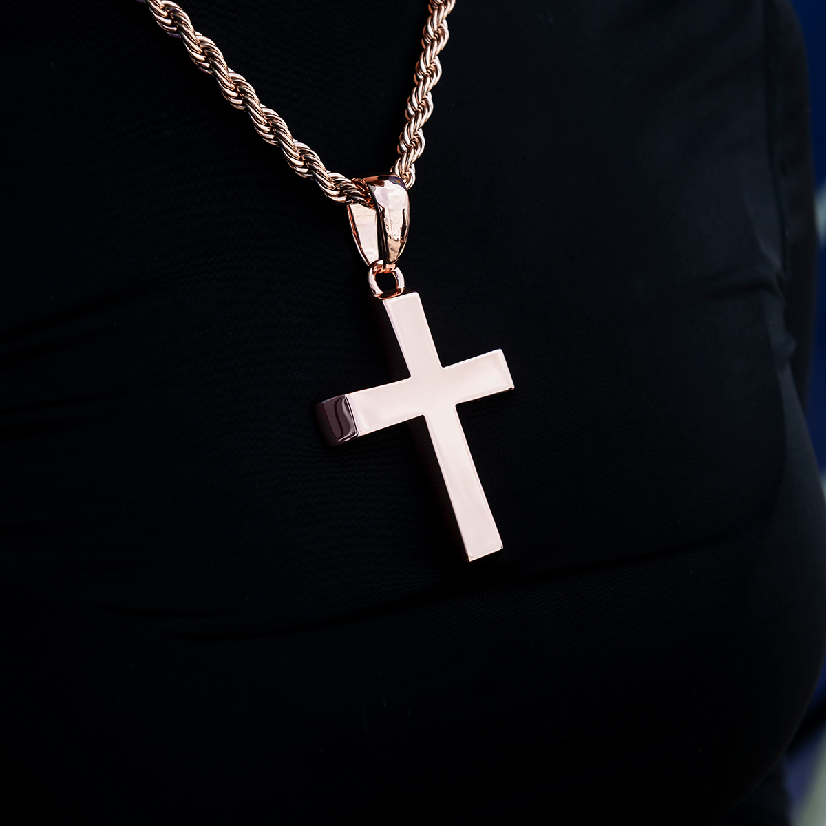 Large Simple Cross Pendant in Rose Gold