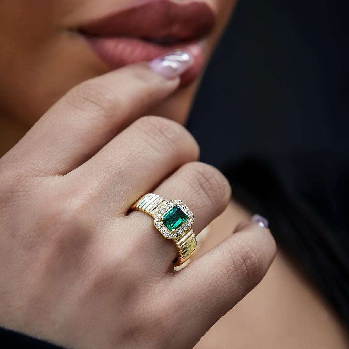 Emerald Textured Ring in Yellow Gold Vermeil