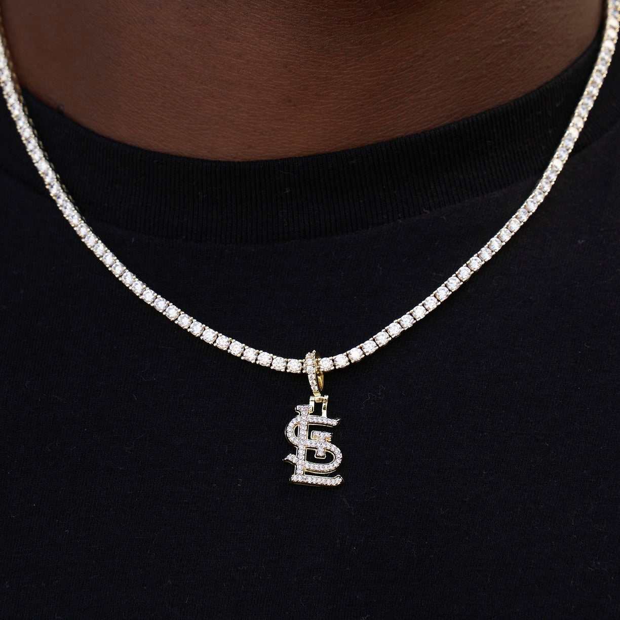 St. Louis Cardinals Micro Logo Pendant - Yellow Gold