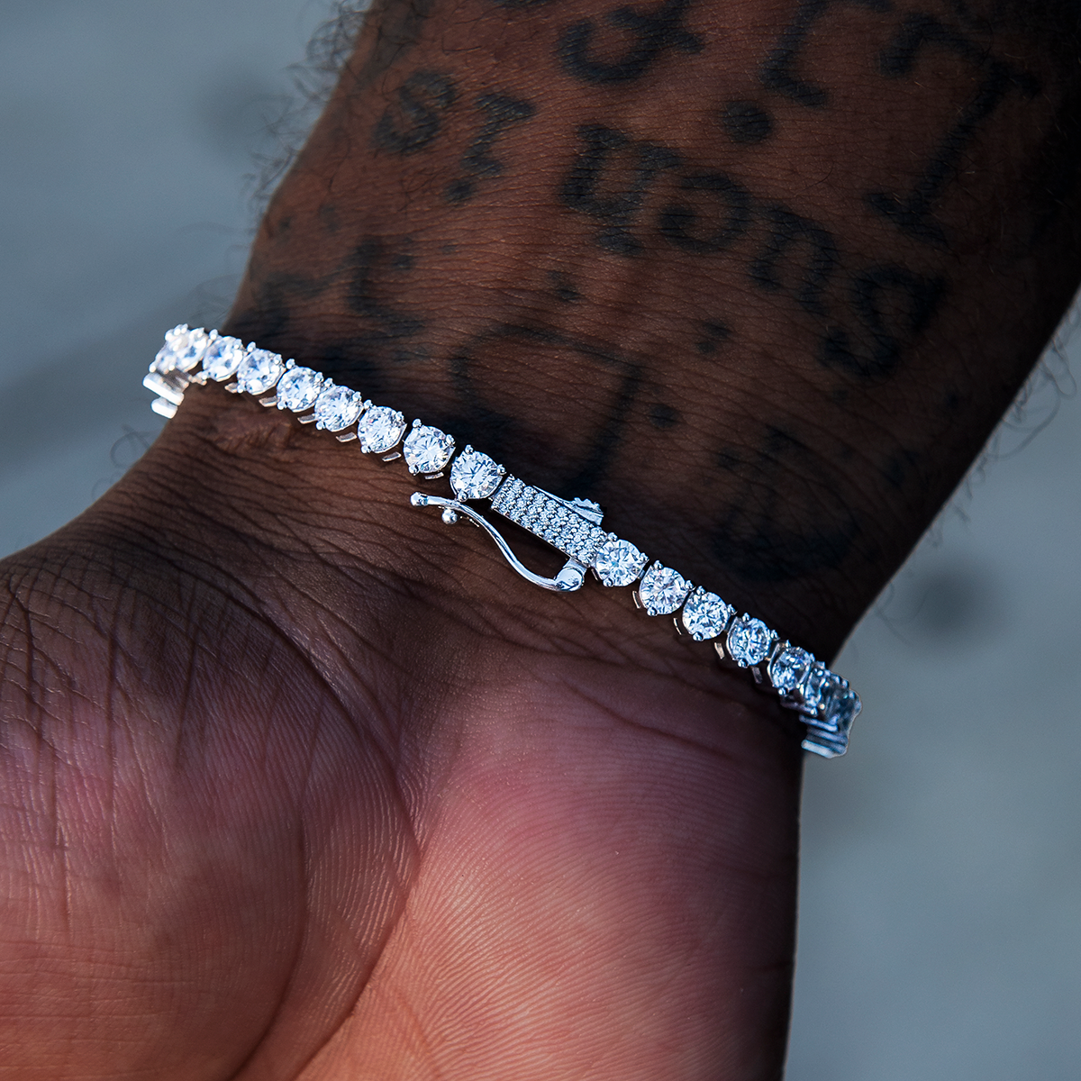 3 Prong Tennis Bracelet in White Gold