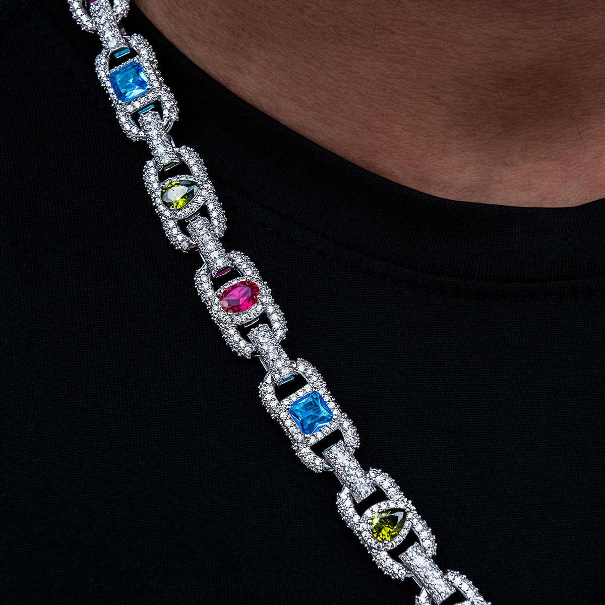 Diamond Cluster Mariner Teardrop Multicolor Lariat Chain in White Gold