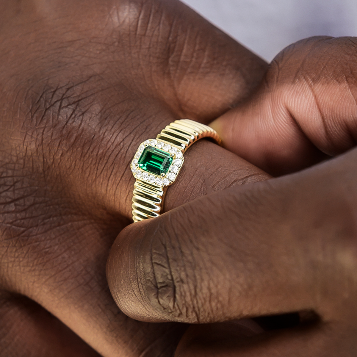 Emerald Textured Ring in Yellow Gold Vermeil