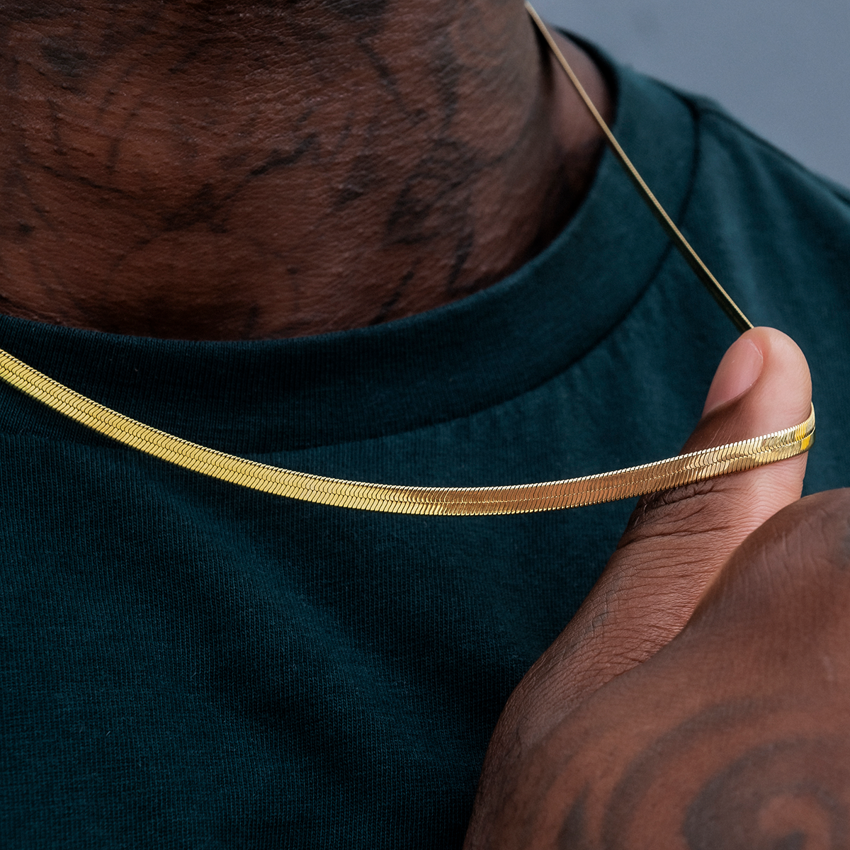 Herringbone Chain in Yellow Gold- 4mm