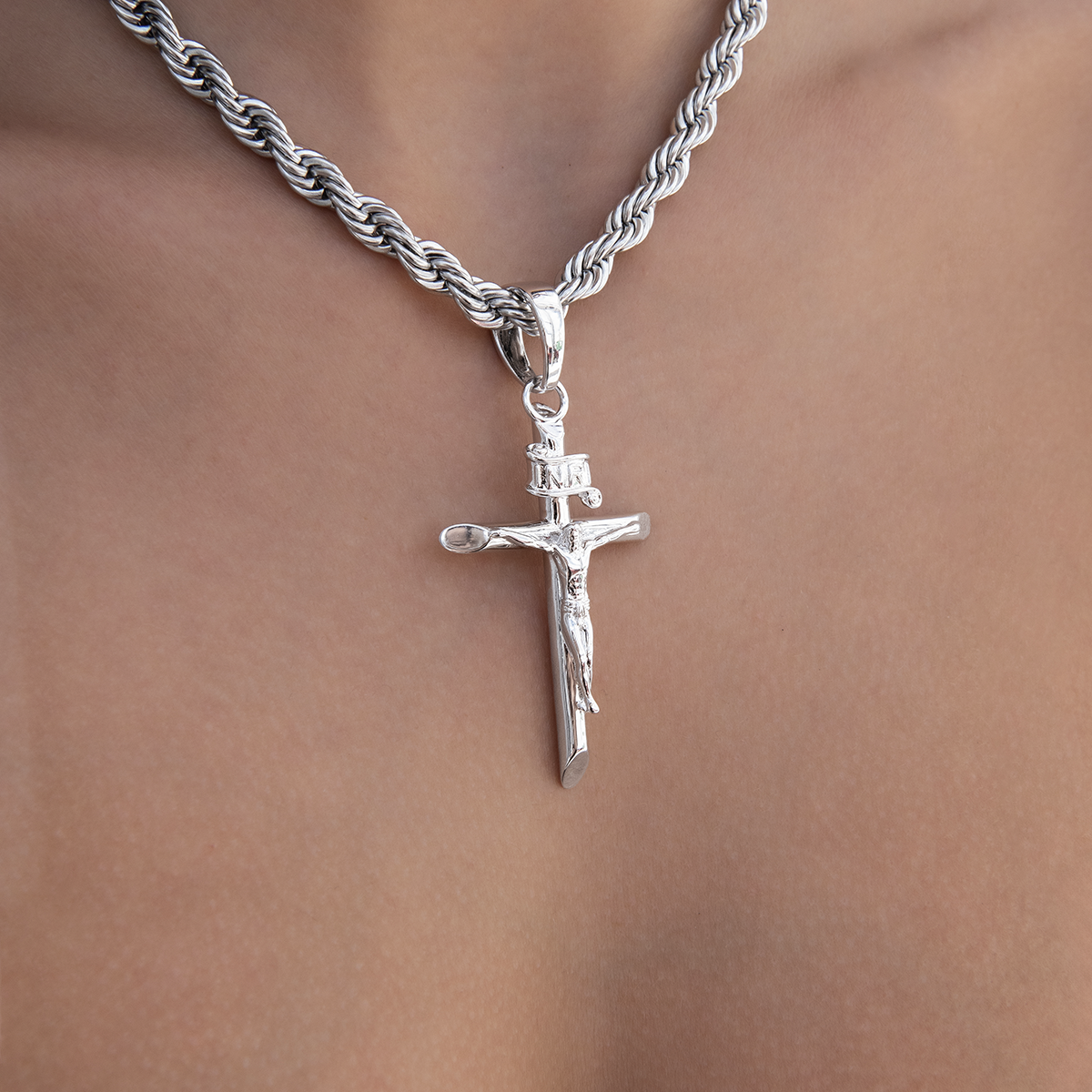 Large Crucifix Pendant in White Gold