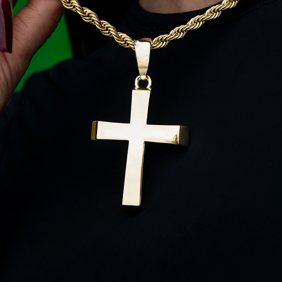 Large Simple Cross Pendant in Yellow Gold