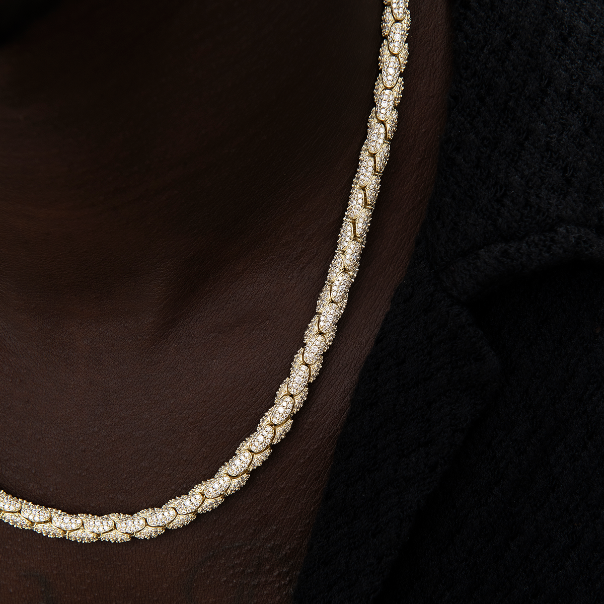 Diamond Pave Reptile Chain in Yellow Gold-6mm