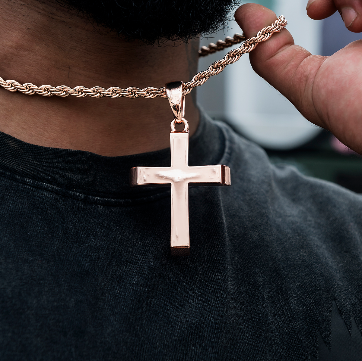 Large Simple Cross Pendant in Rose Gold